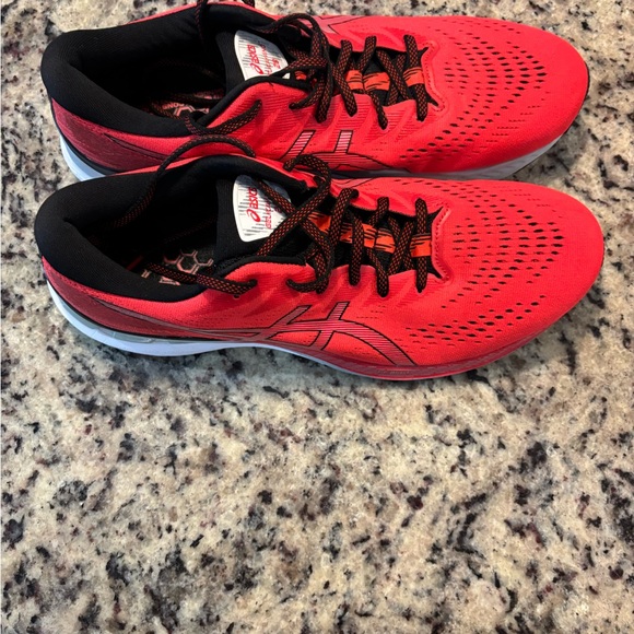 Asics Gel Kayano 28 Men's Red Running Shoes Size 12
NEW - Picture 11 of 12